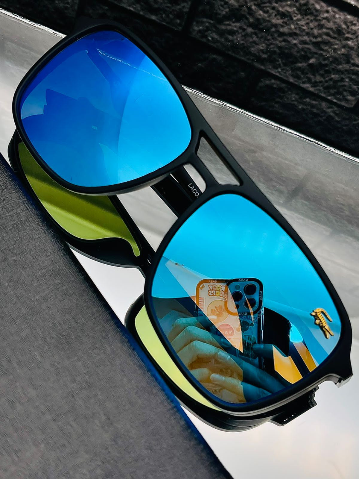 LAZAMINTO - GAFAS LACOSTE 🐊 Compra ahora y experimenta la calidad incomparable de estas Gafas de Sol.